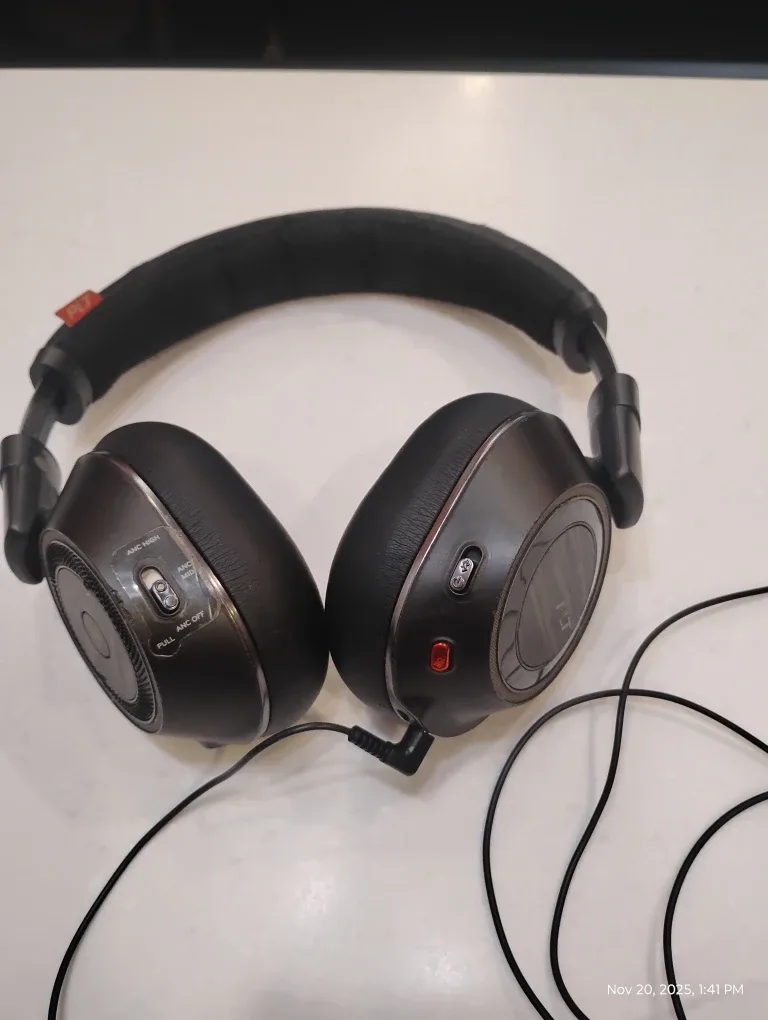Plantronics PLT Backbeat Pro 2 Headphones