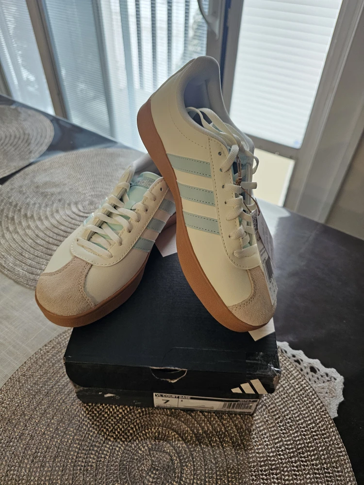 Adidas VL Court Base Shoes - Size 7 - New - photo 3
