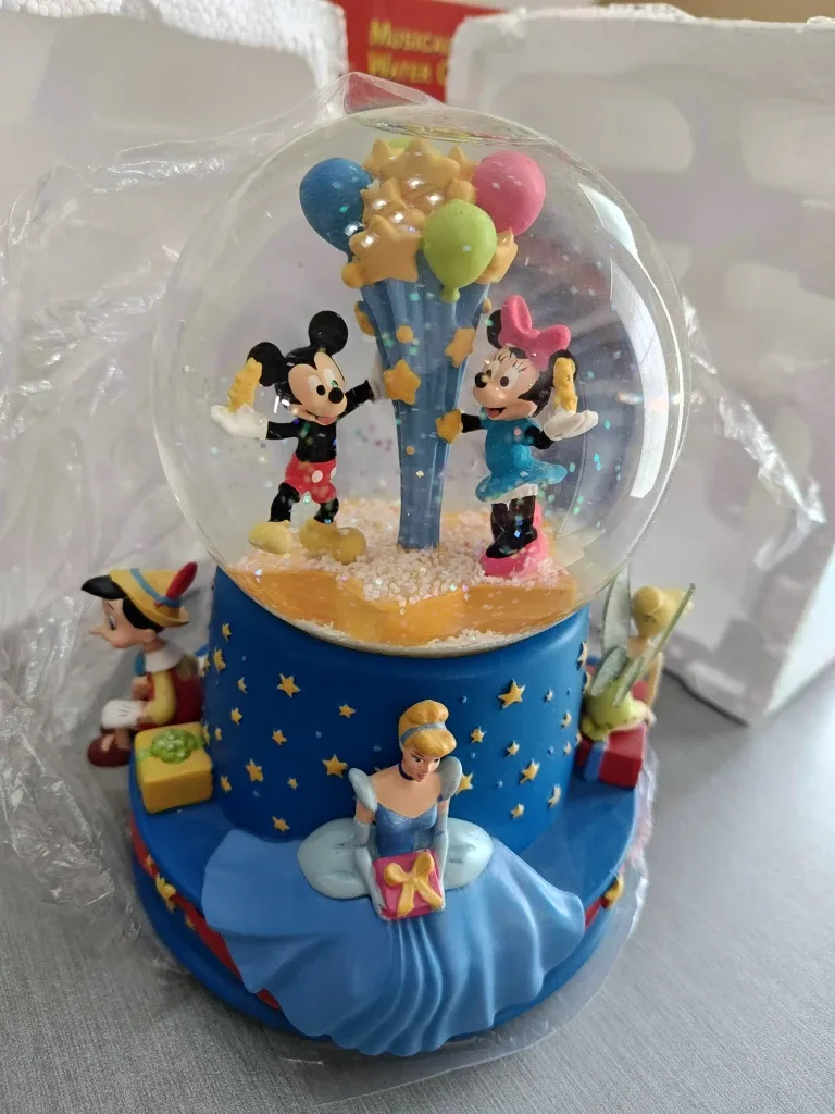 Disney Musical Birthday Water Globe image indicator(2)