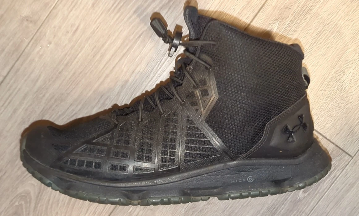 Under Armour Micro G Strikefast Mid Cross Trainer - photo 2