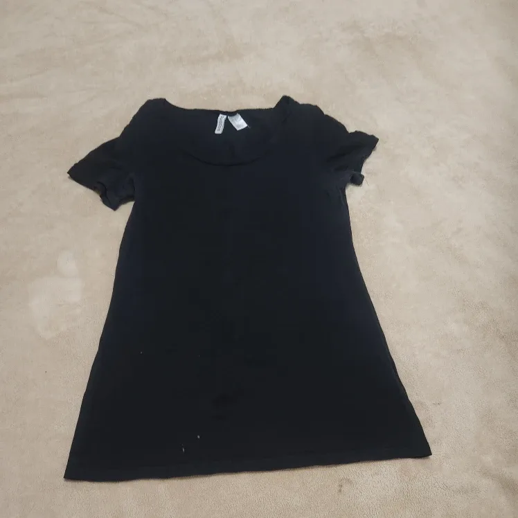 H&M Divided Black T-Shirt