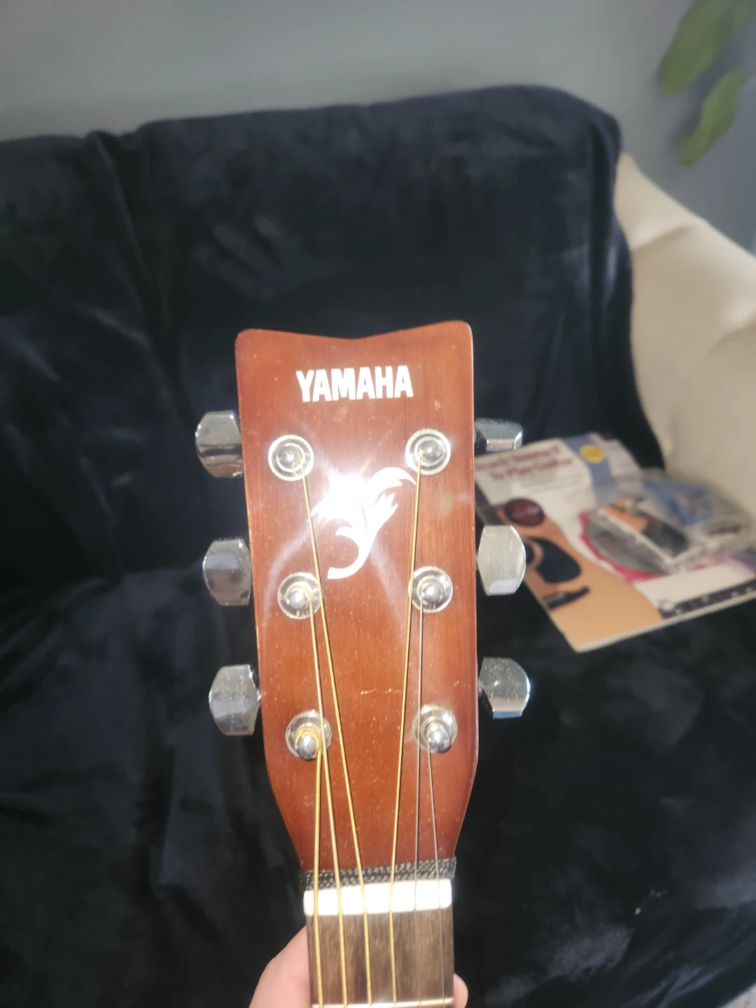 Yamaha Acoustic Guitar model f-310p with Case - photo 3