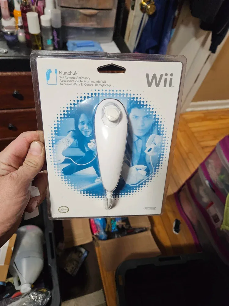 New Nintendo Wii Nunchuk Controller Accessory image indicator(3)