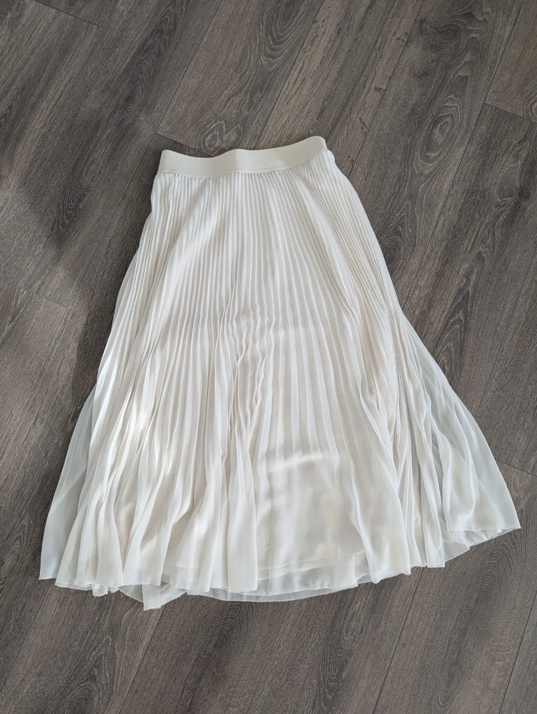 Wilfred Pleated Skirt