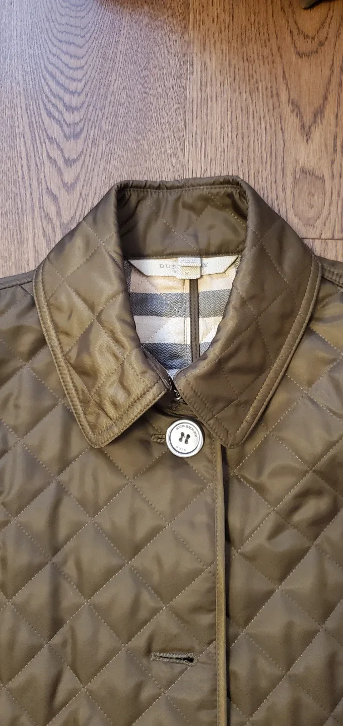 Burberry Jacket image indicator(3)