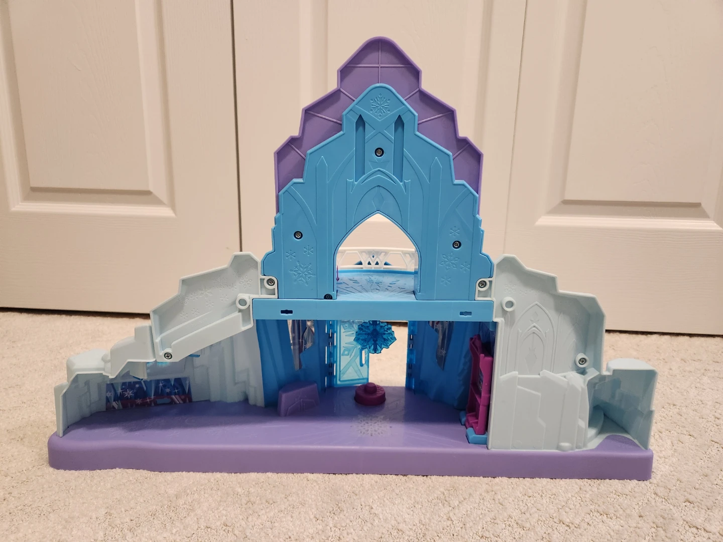 Fisher-Price Little People Disney Frozen Elsa's Ice Palace - photo 2