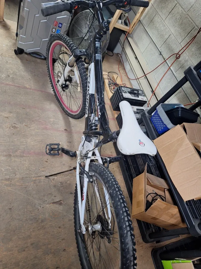 Schwinn Sidewinder Bike image indicator(4)