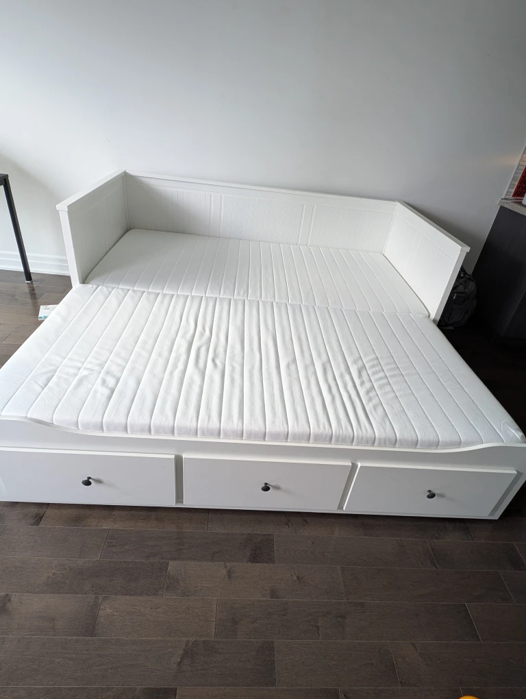 IKEA Hemnes Daybed Frame with 3 Drawers - White - photo 2