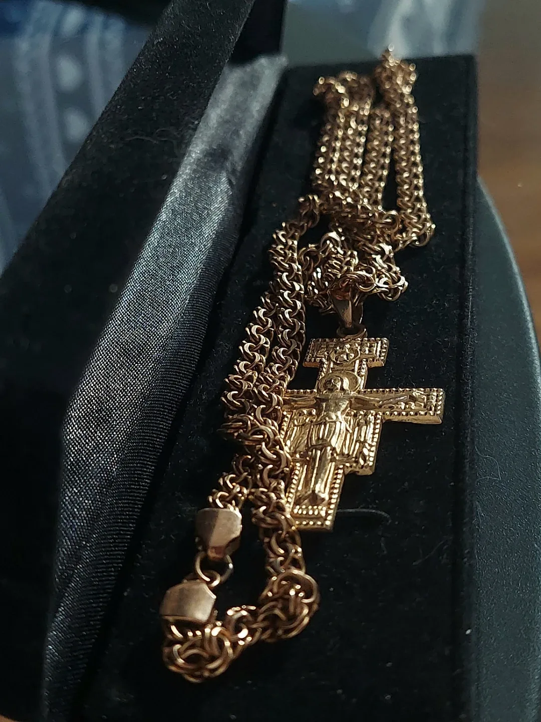 Byzantium rare unique handcrafted work,14K. Yellow Pure Gold. image indicator(8)