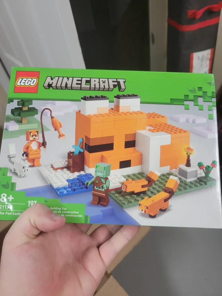 LEGO Minecraft The Fox Lodge 21178 image indicator(2)