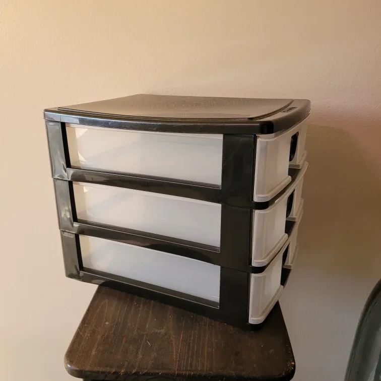 10 1/2" x 10 1/2" x 14" Storage 3 Drawers image indicator(4)