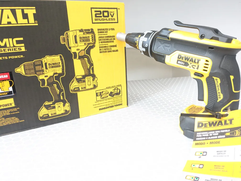 20V Max DeWalt ATOMIC Combo + XR Drywall Screw Gun image indicator(4)