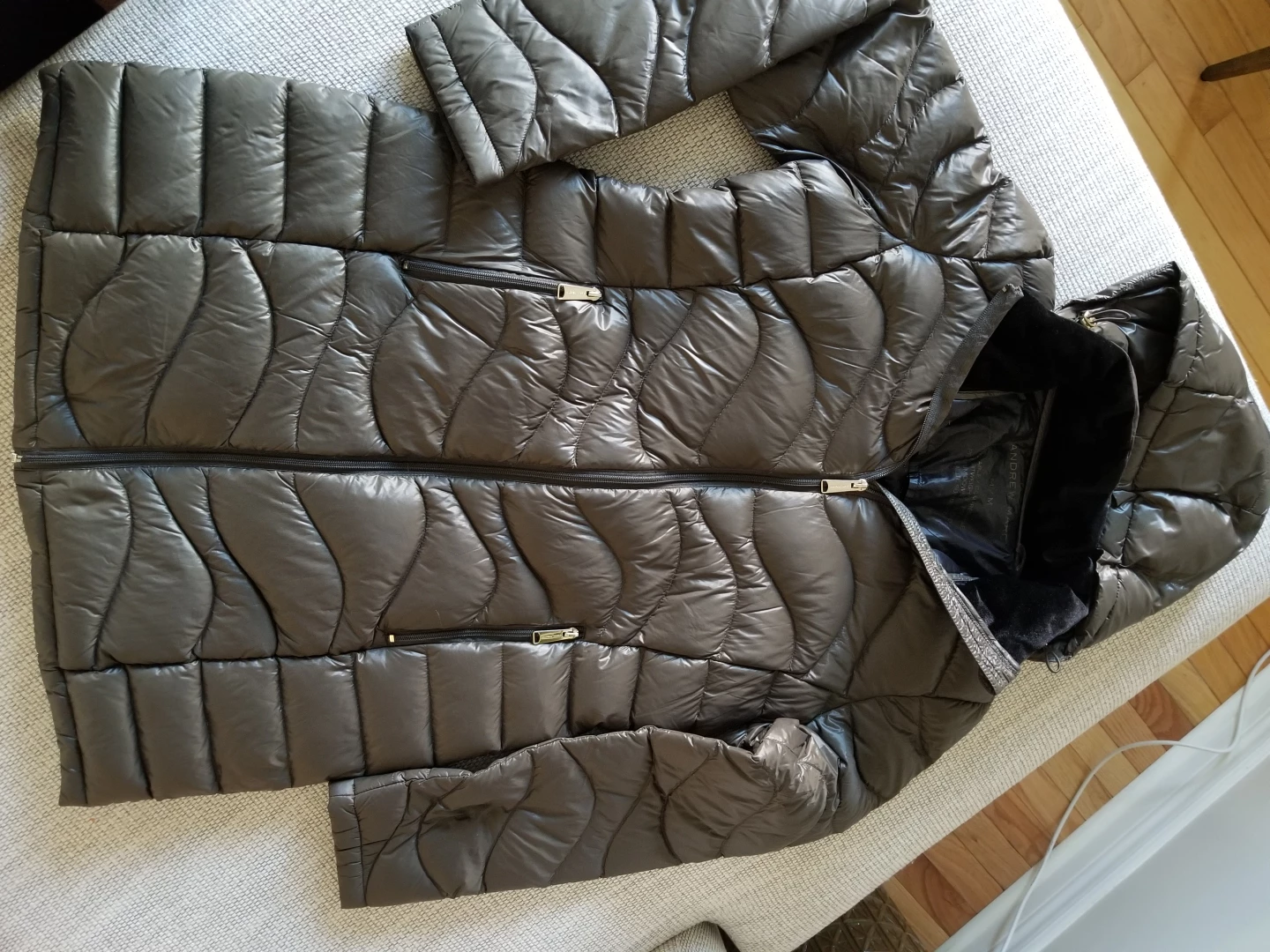 Andrew Marc Packable Down Puffer Jacket - Size M - photo 2
