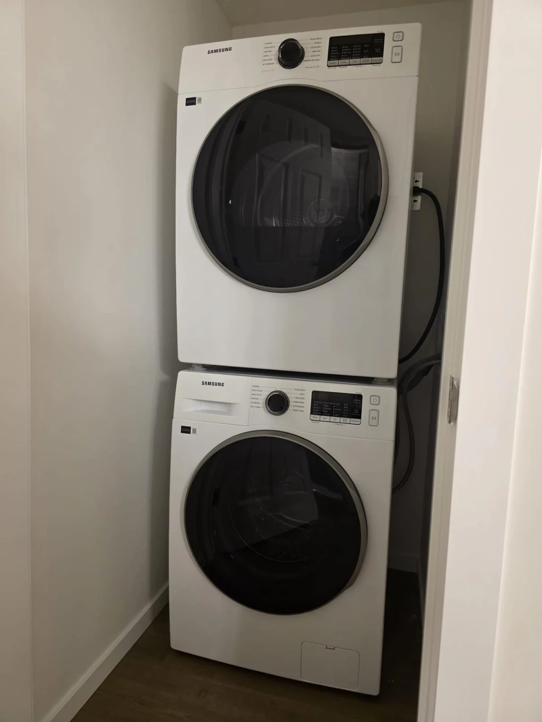 Apartment for Rent - photo 2
