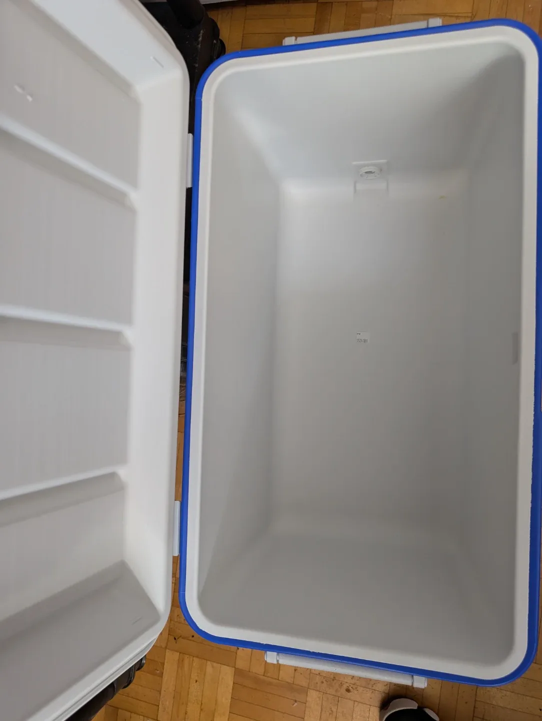 Coleman 48 Quart Chest Cooler - Never Used image indicator(3)