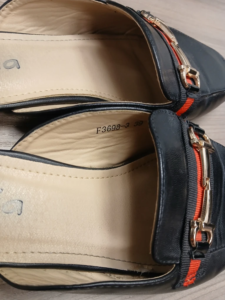Codia leather black and gold loafers size 8 - photo 4