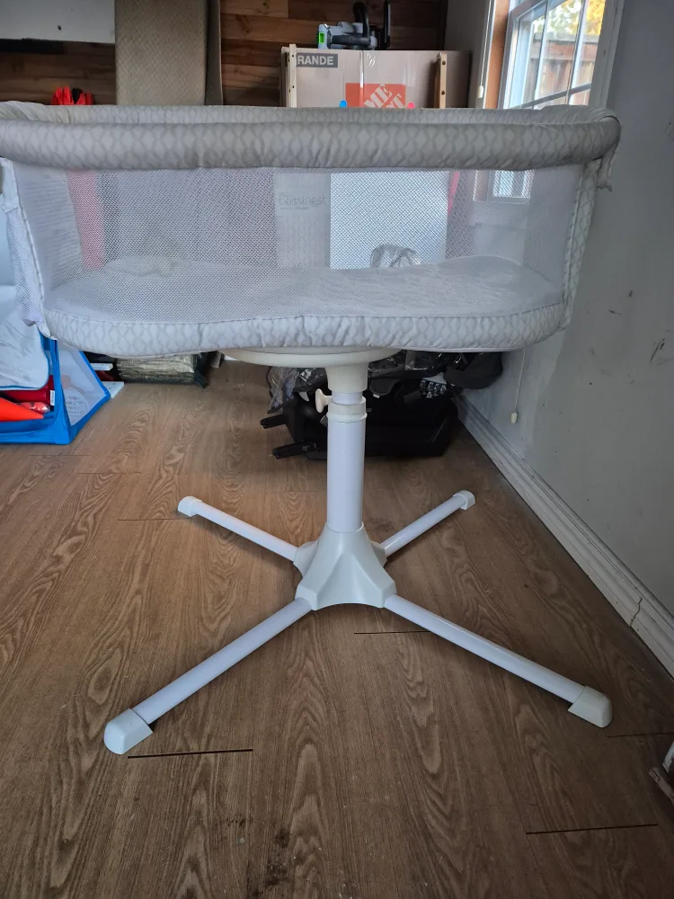 Halo Bassinest Swivel Sleeper image indicator(5)