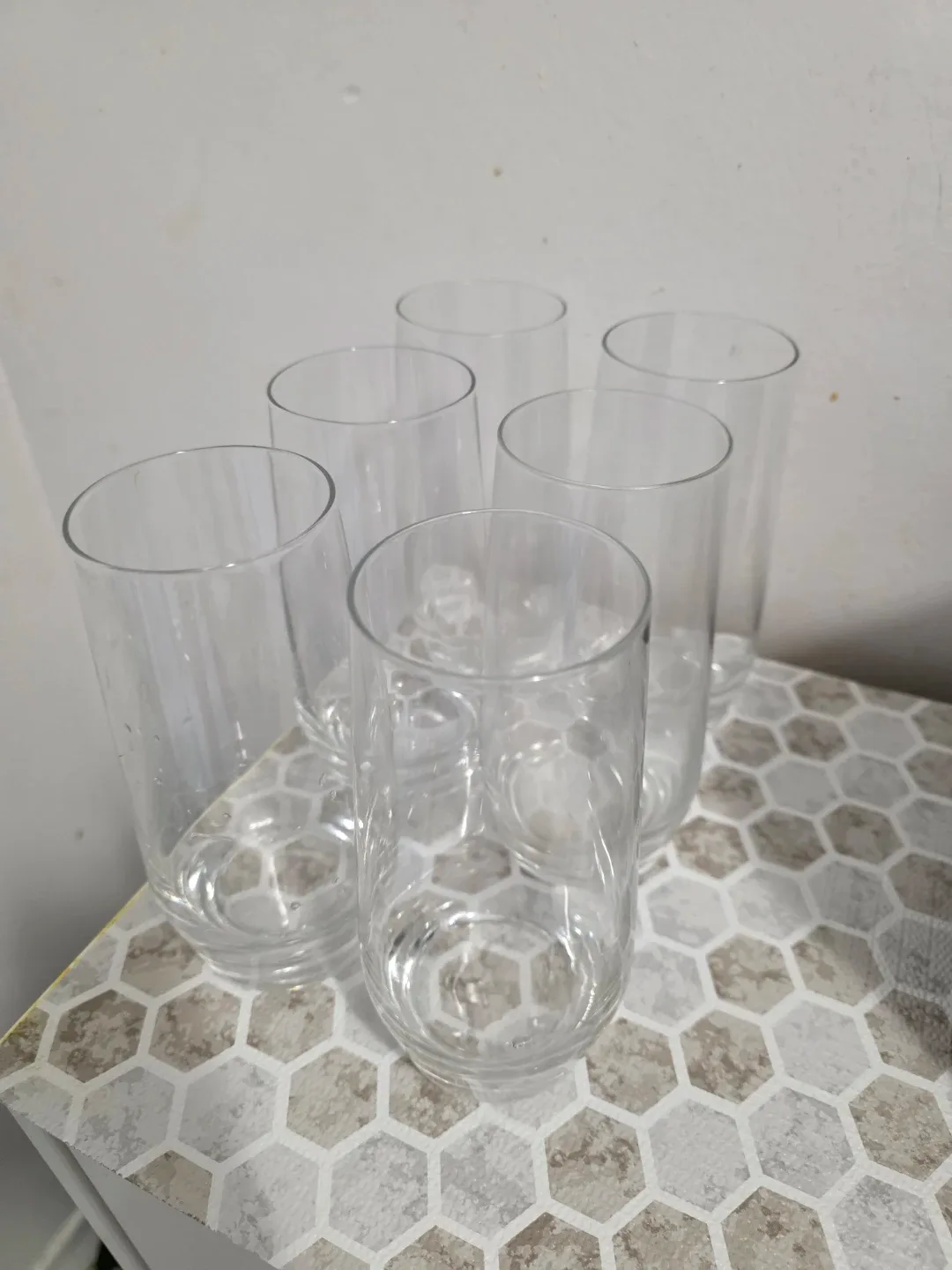 Set of 6 Drinking Glasses image indicator(2)