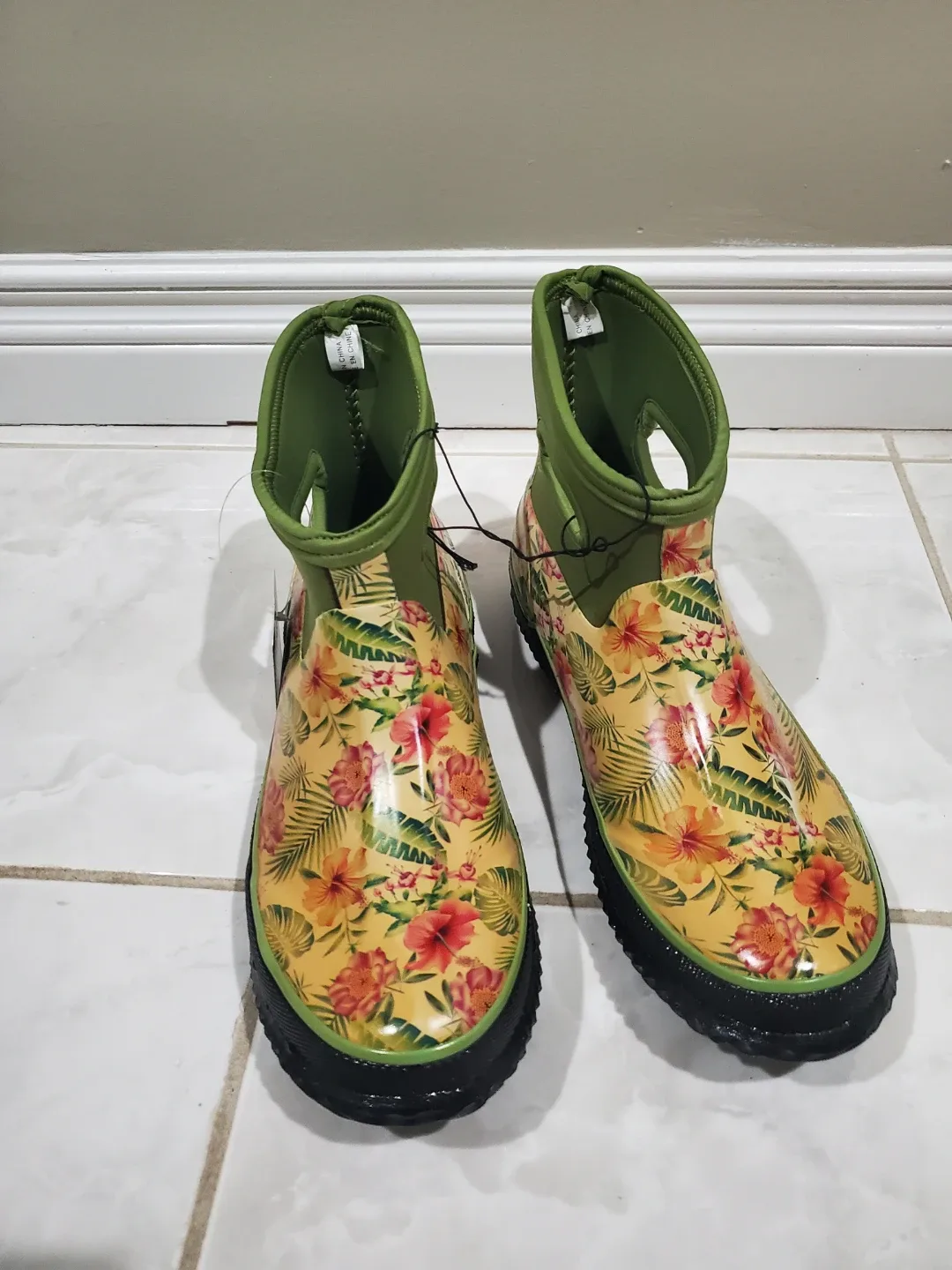 Weather Spirits Floral Garden Boots, Size 9