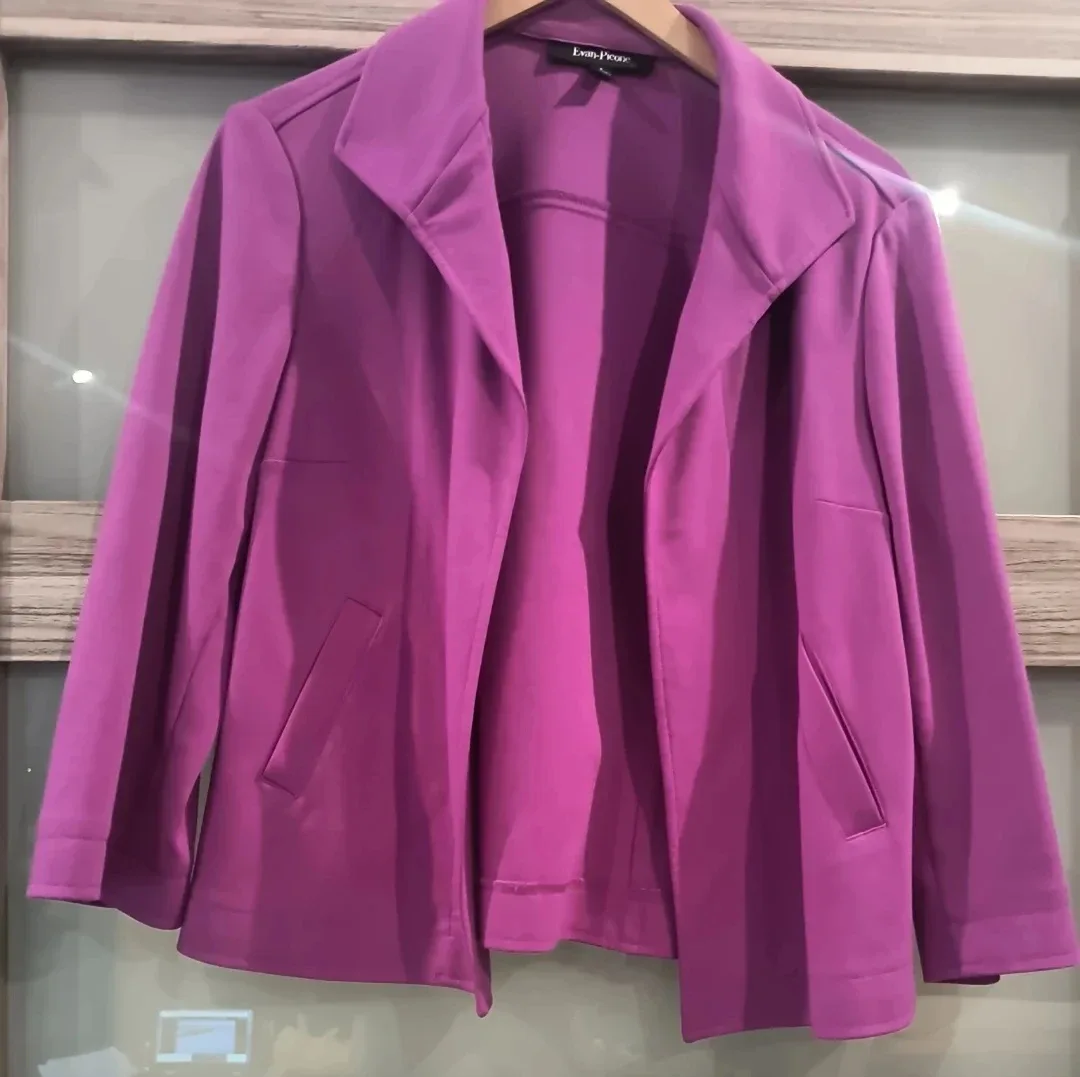 Evan-Picone Purple Blazer - Size 8 image indicator(2)
