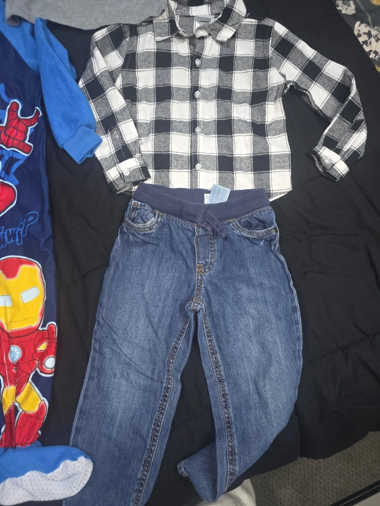 Kids' Clothing Bundle,  3T - photo 3