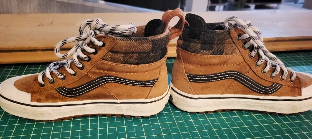 Vans Sk8-Hi MTE-1 Brown/Plaid Shoes Size: 5M 6.5W (very clean) image indicator(2)