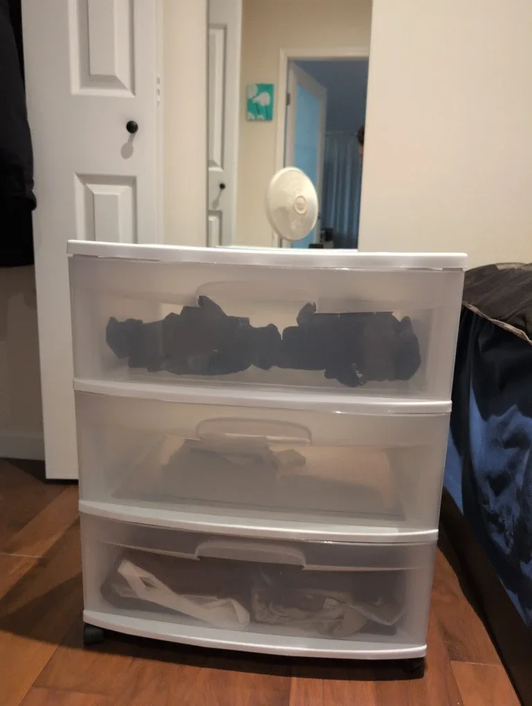 3-Drawer Plastic Storage Unit with Wheels