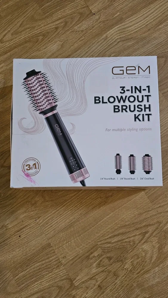 GEm 3-in-1 Blowout Brush Kit - New in Box!