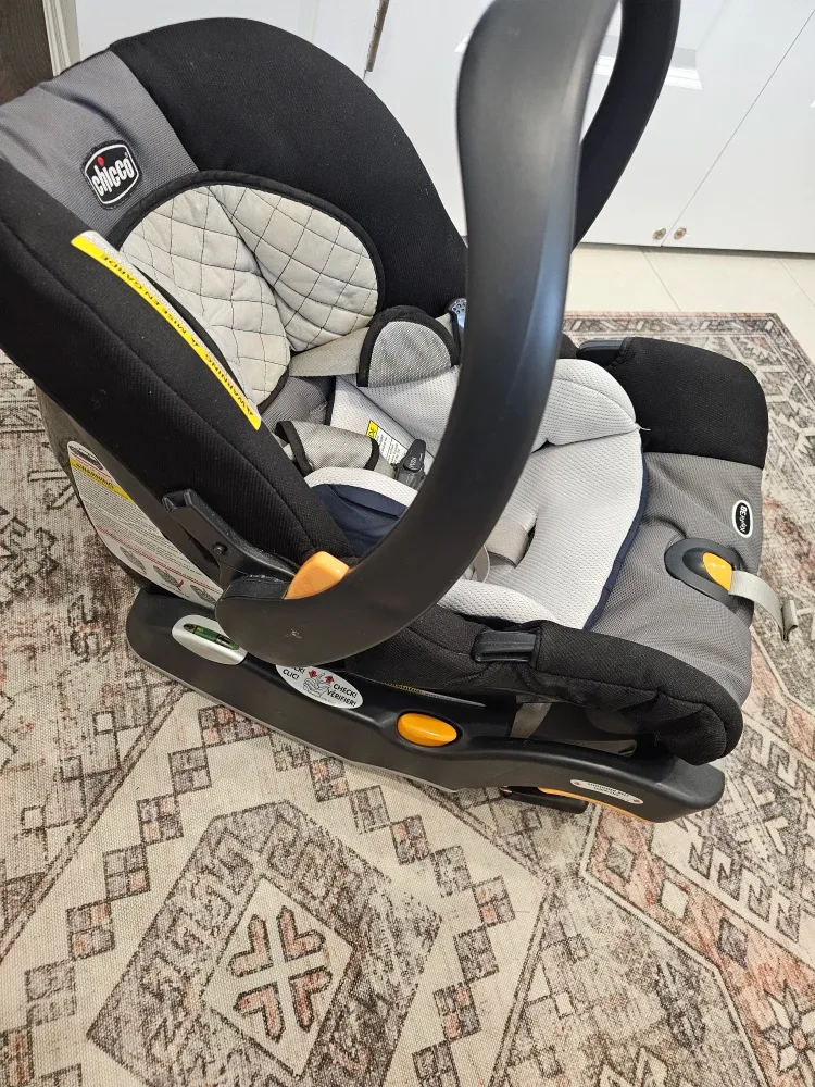 Chicco KeyFit 30 Infant Car Seat image indicator(2)