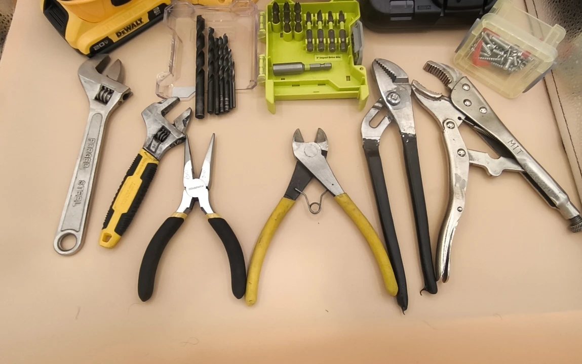 DeWalt Cordless Drill & Impact Driver Set - photo 3