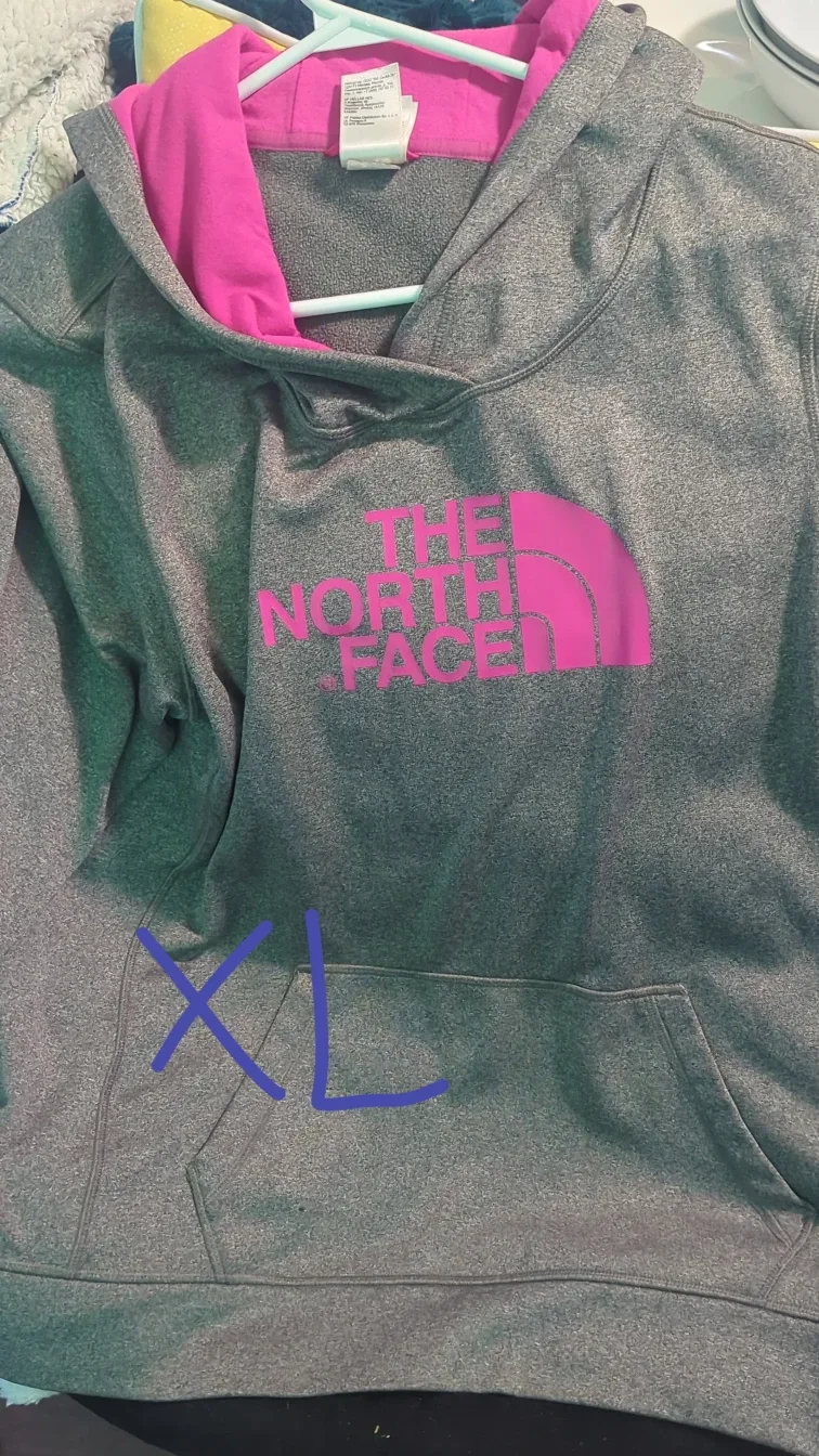 Nike XXL Hoodie north face XL puma XXL