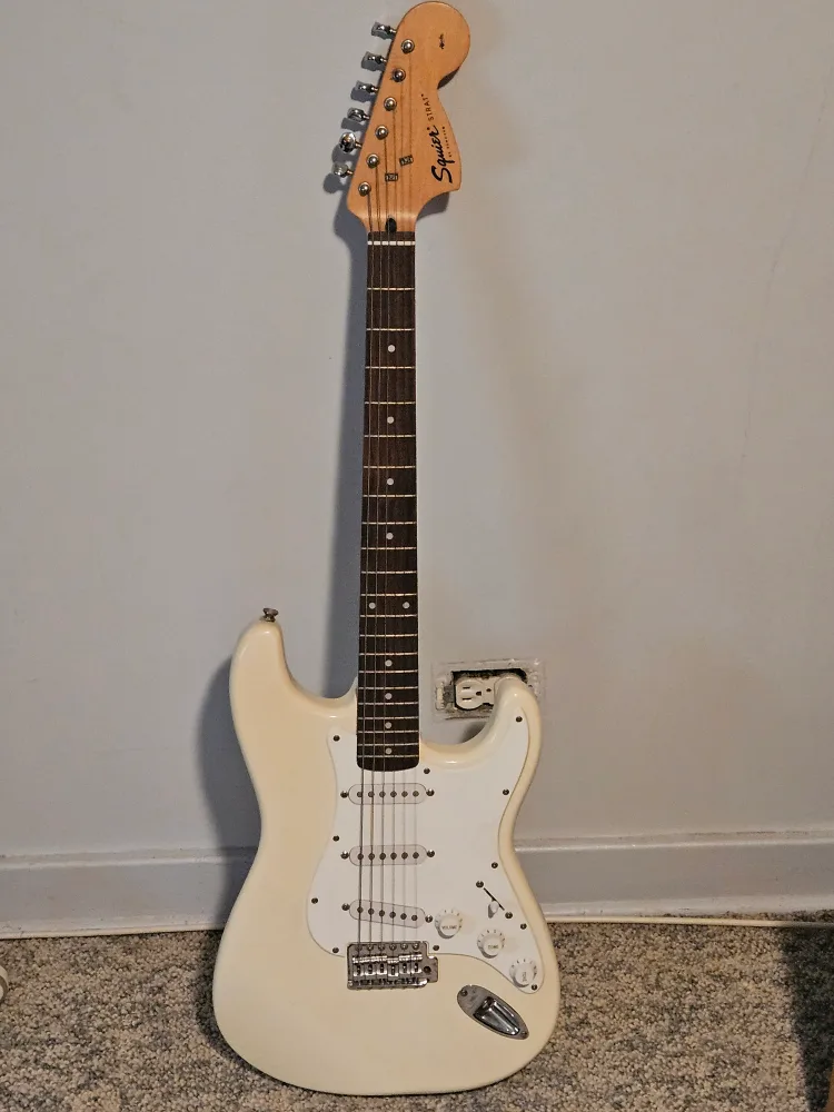 Fender Squire Strat Electric Guitar - Cream