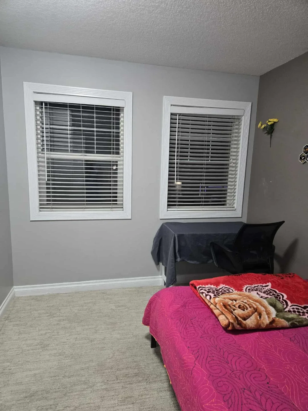 Private room for rent image indicator(2)