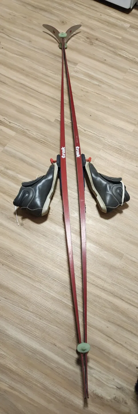 Trak Cross Country Skis with Boots size 7 women thumbnail