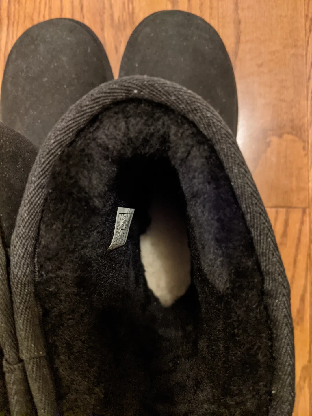 UGG W Classic Short II Black Boots - Size 7 image indicator(3)