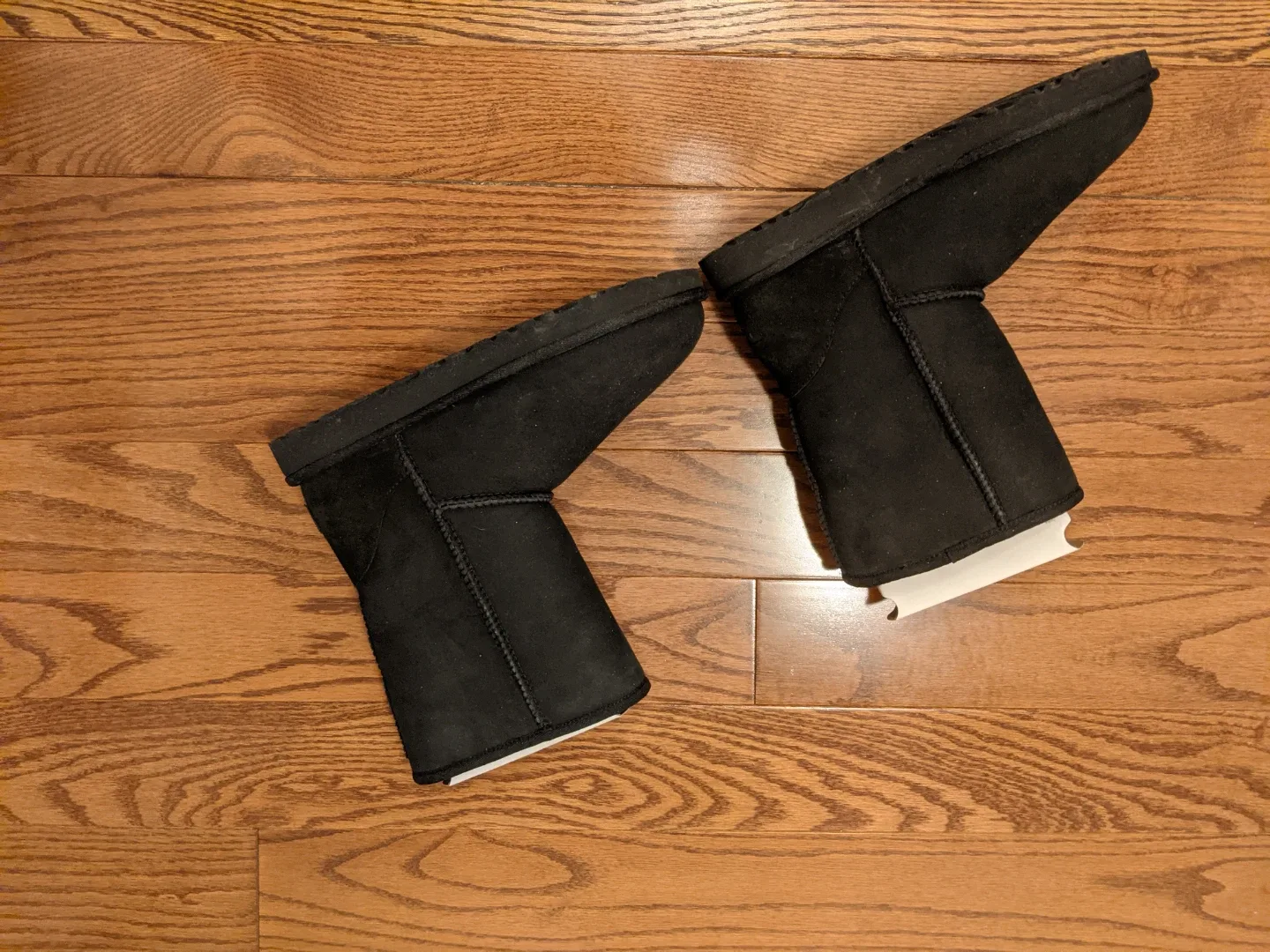 UGG W Classic Short II Black Boots - Size 7 image indicator(5)