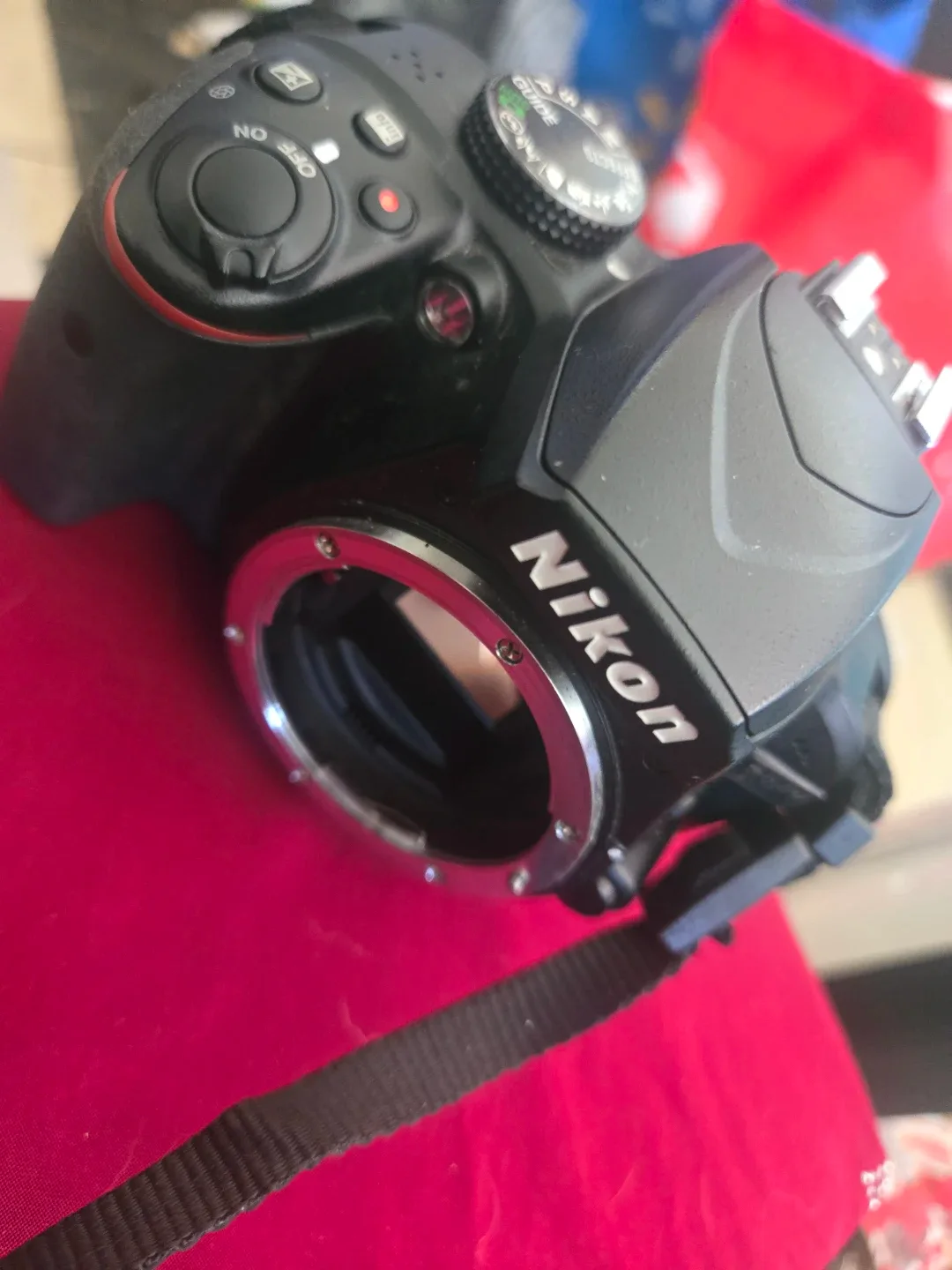 Nikon DSLR Camera with Tamron Lens image indicator(2)