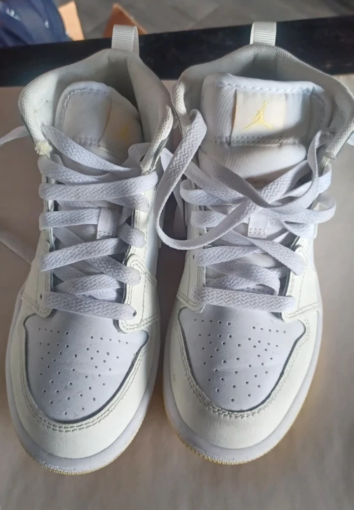 Nike Air Jordan 1 Mid SE Cream White Sneakers