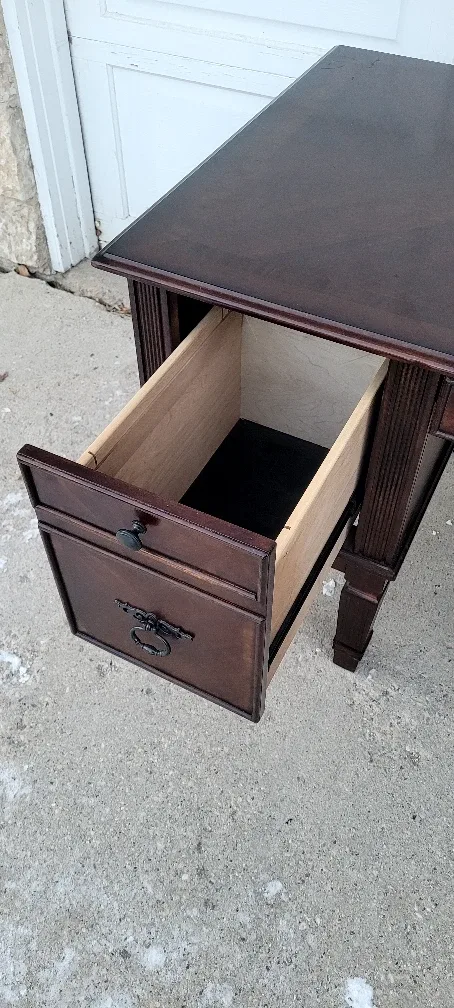 Hamlyn Office Desk image indicator(2)