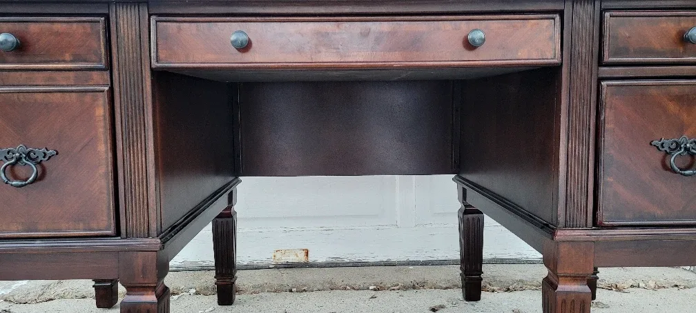 Hamlyn Office Desk image indicator(4)