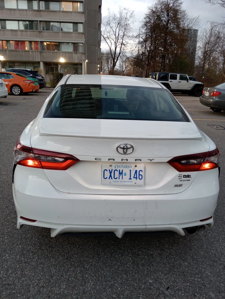 Toyota Camry - Black Interior, 80292 km - photo 5