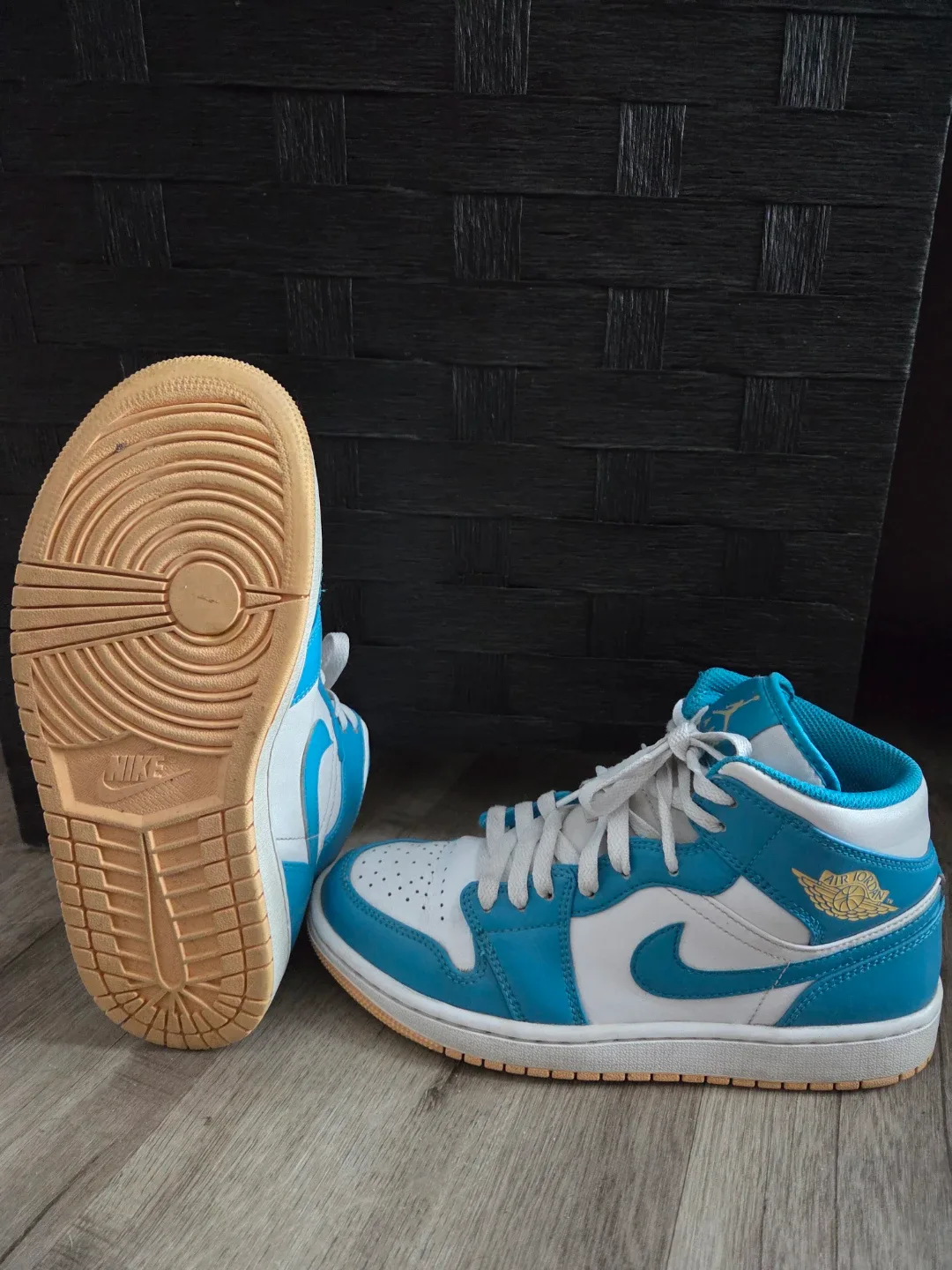 Nike Air Jordan 1 Mid Blue White