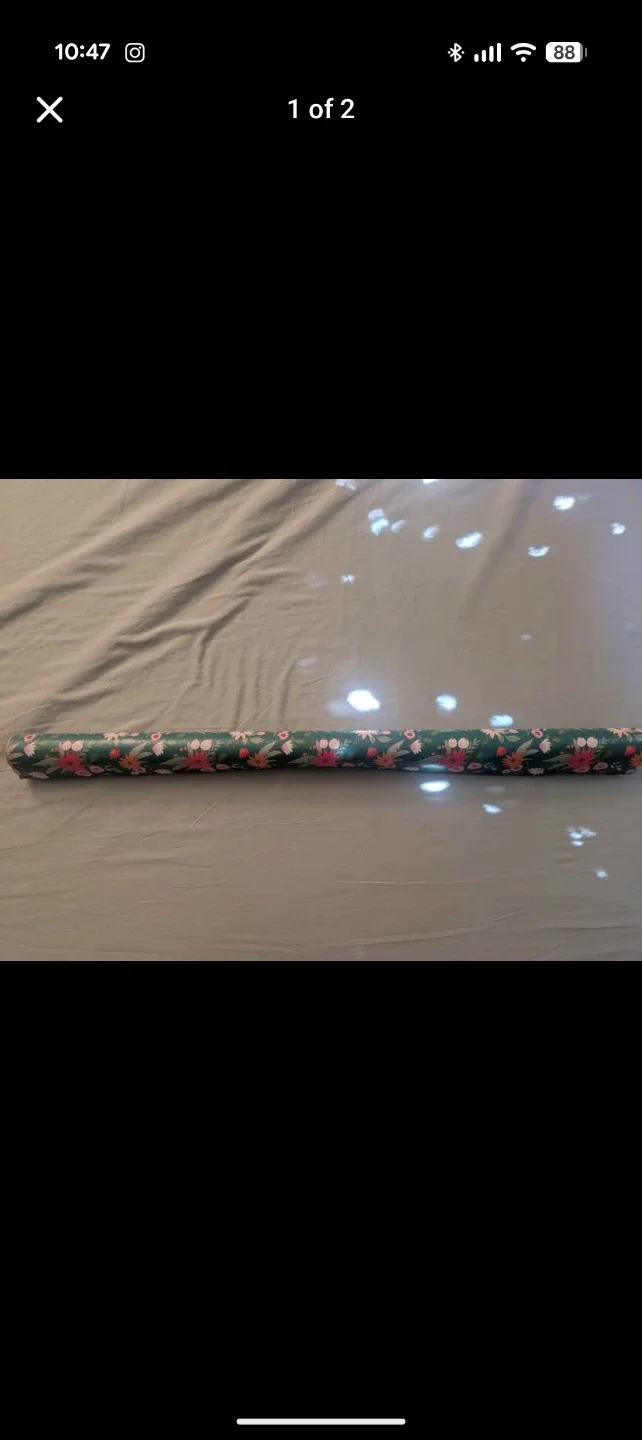 Floral Wrapping Paper Roll image indicator(2)