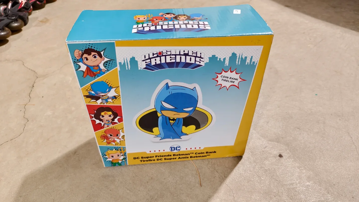 DC Super Friends Batman Coin Bank - New in Box!