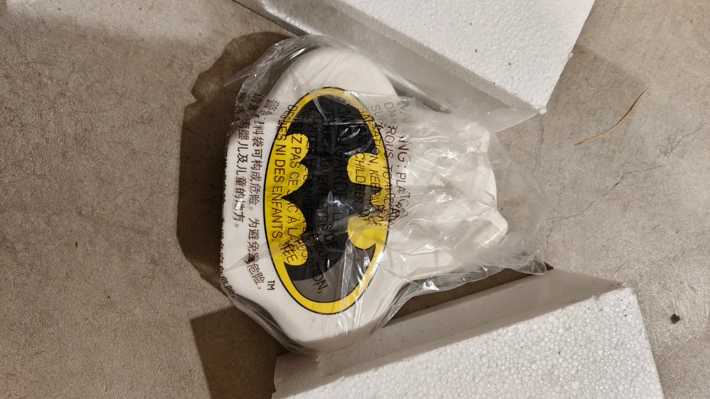 DC Super Friends Batman Coin Bank - New in Box! image indicator(2)