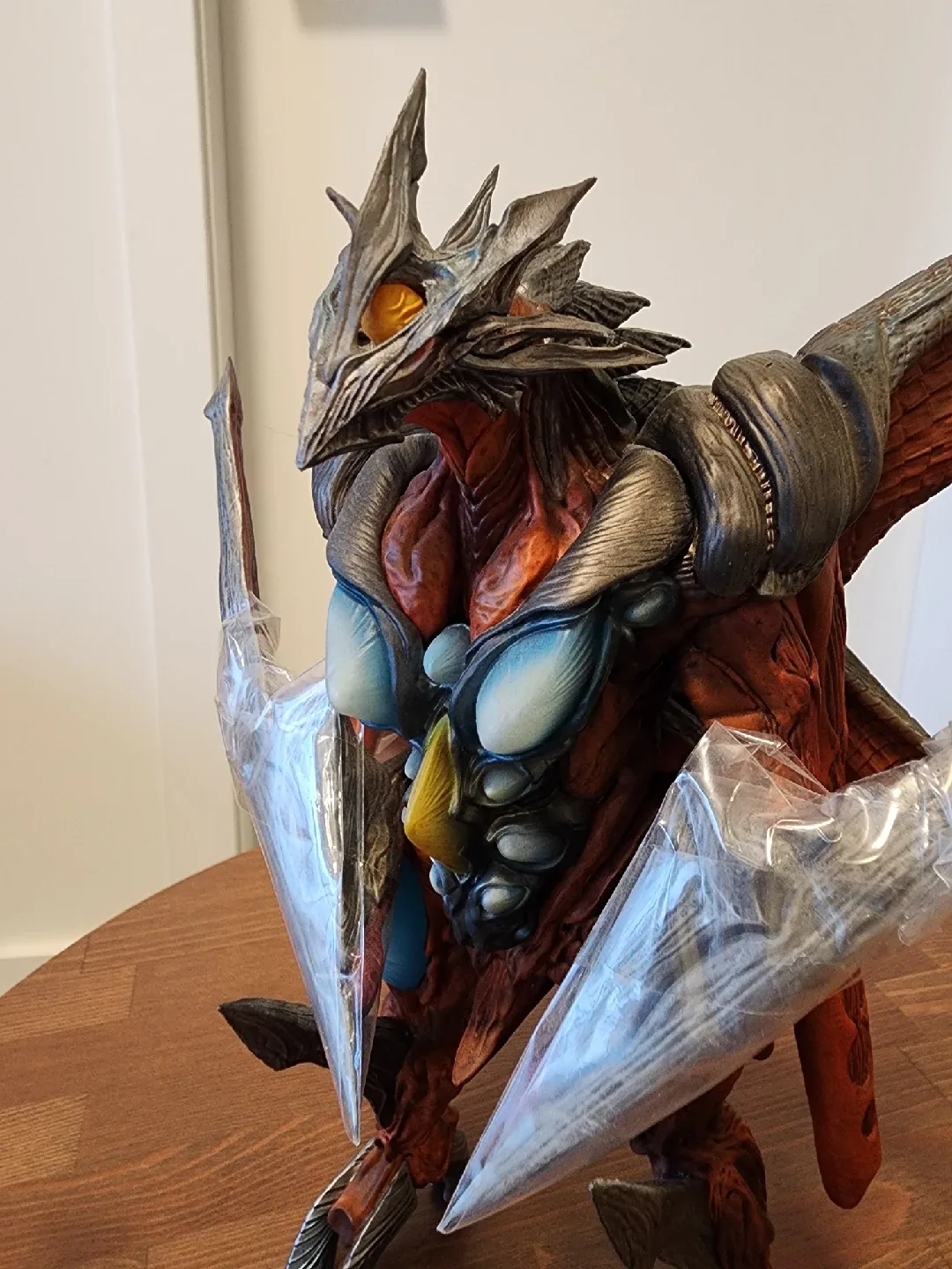 Iris (X-Plus Daikaiju Series Figurine) image indicator(2)