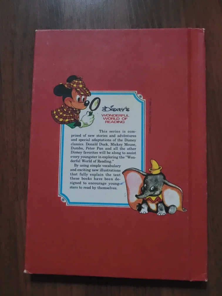 Snow White's Christmas Book & Figurine Set image indicator(6)