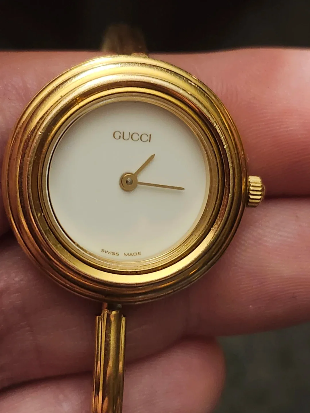 Gucci Gold-Tone Ladies Bangle Watch