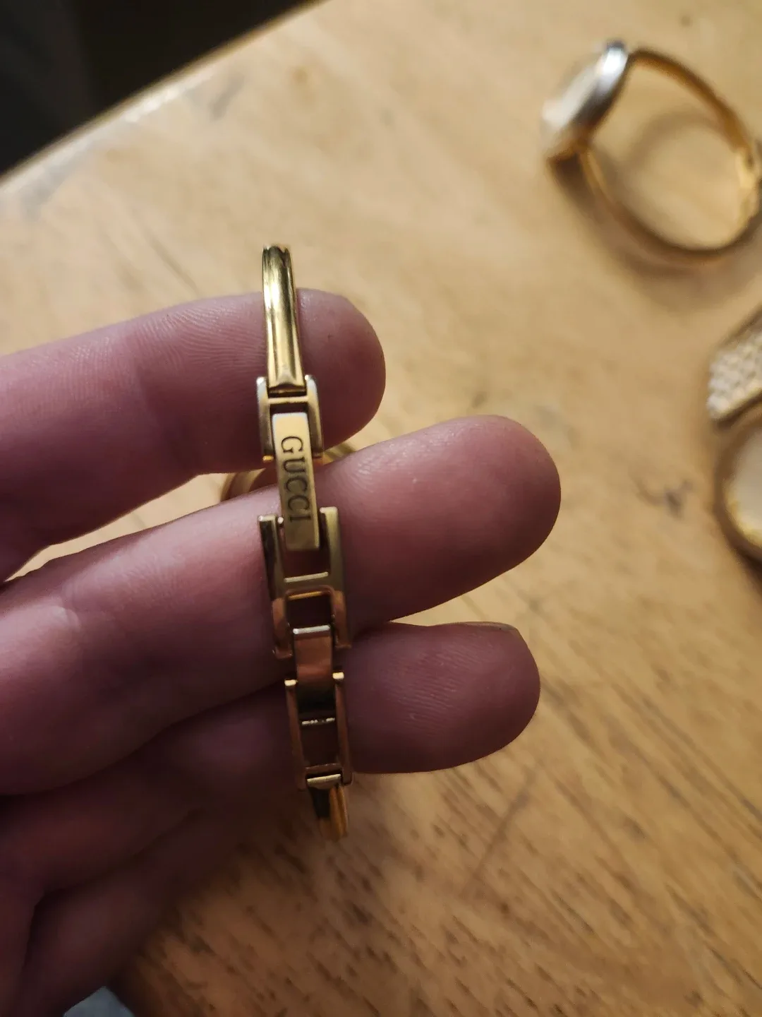 Gucci Gold-Tone Ladies Bangle Watch image indicator(4)