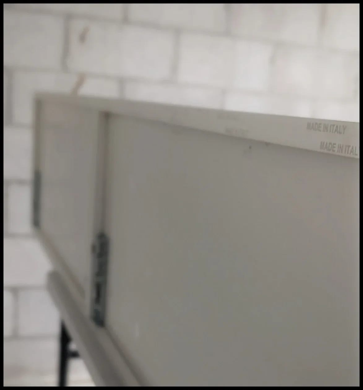 High end floating cabinet image indicator(6)